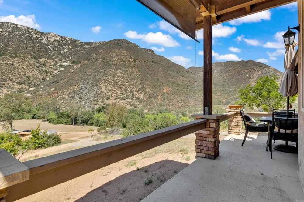 1661 Barrett Lake Road Dulzura, CA 91917