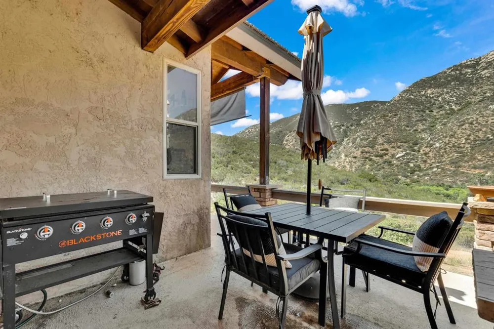1661 Barrett Lake Road Dulzura, CA 91917