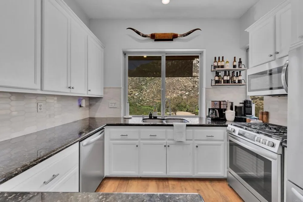 1661 Barrett Lake Road Dulzura, CA 91917