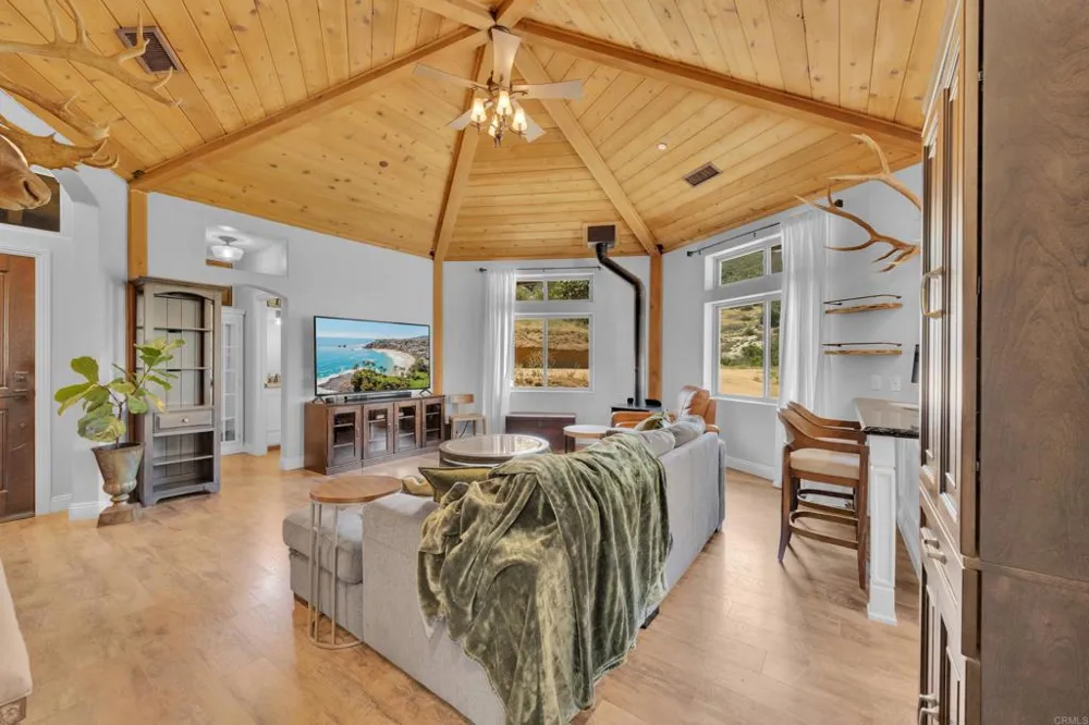 1661 Barrett Lake Road Dulzura, CA 91917