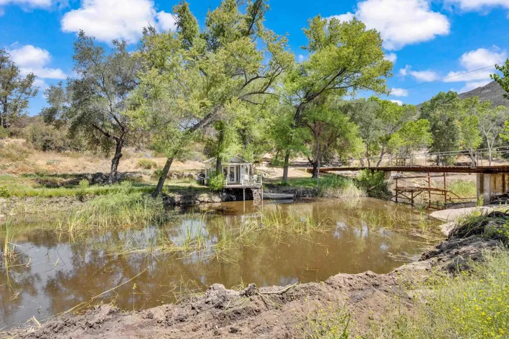 1661 Barrett Lake Road Dulzura, CA 91917