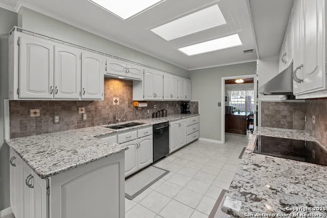 3590 County Road 4713 LaCoste, TX 78039