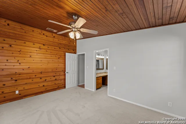 3590 County Road 4713 LaCoste, TX 78039