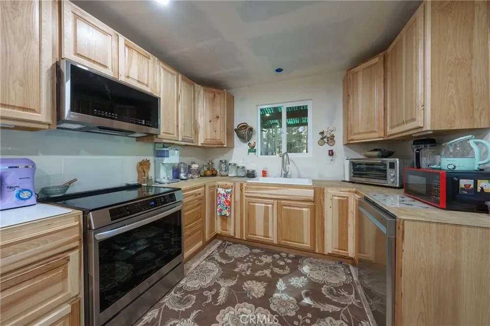 8427 Saddle Road Kelseyville, CA 95451