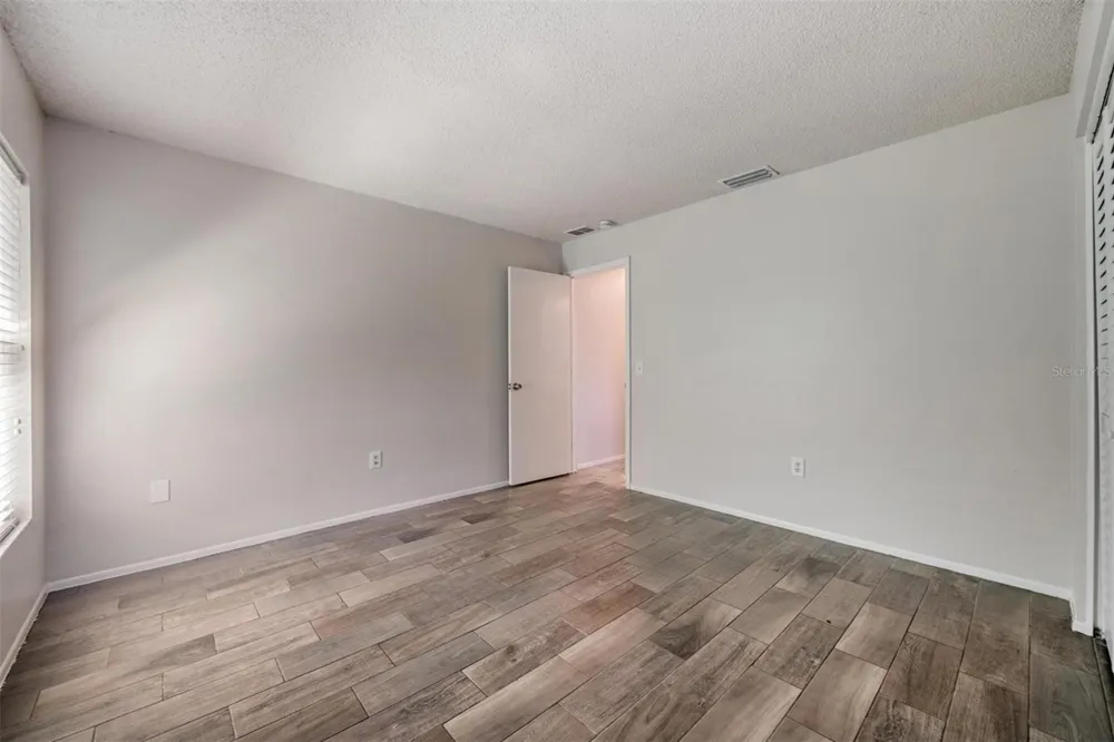 1124 DANNY DRIVE Sarasota, FL 34243