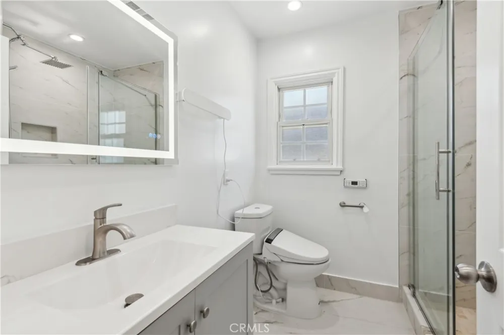 703 Avenue D Redondo Beach, CA 90277