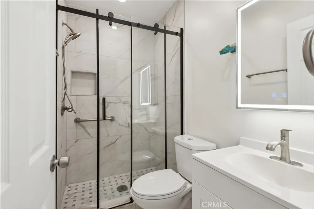 703 Avenue D Redondo Beach, CA 90277