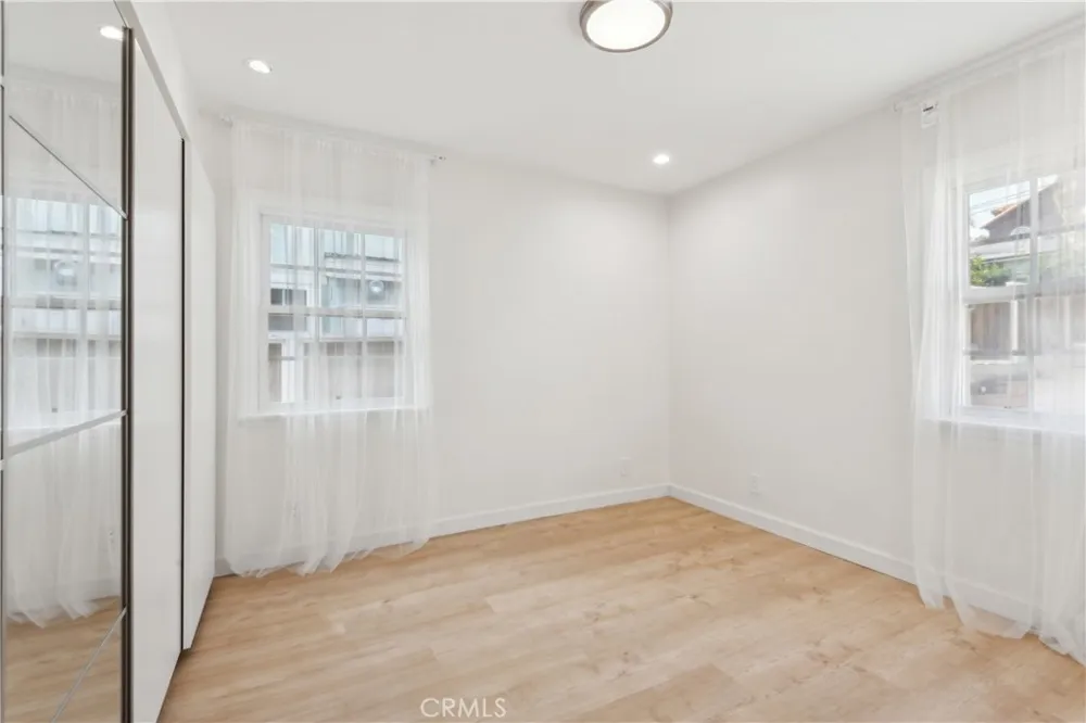 703 Avenue D Redondo Beach, CA 90277