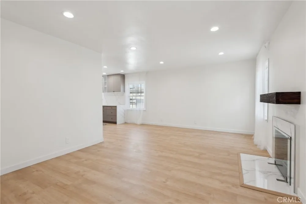 703 Avenue D Redondo Beach, CA 90277
