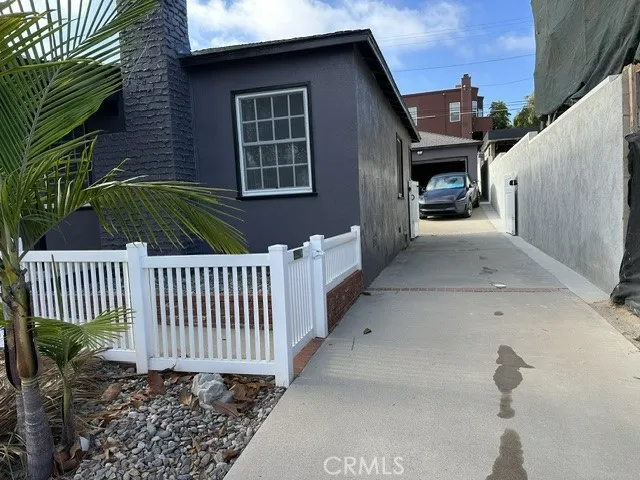 703 Avenue D Redondo Beach, CA 90277
