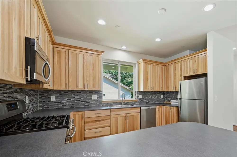18591 Shore Drive Hidden Valley Lake, CA 95467