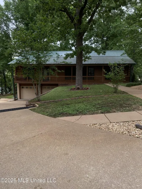 494 Lakeview Drive