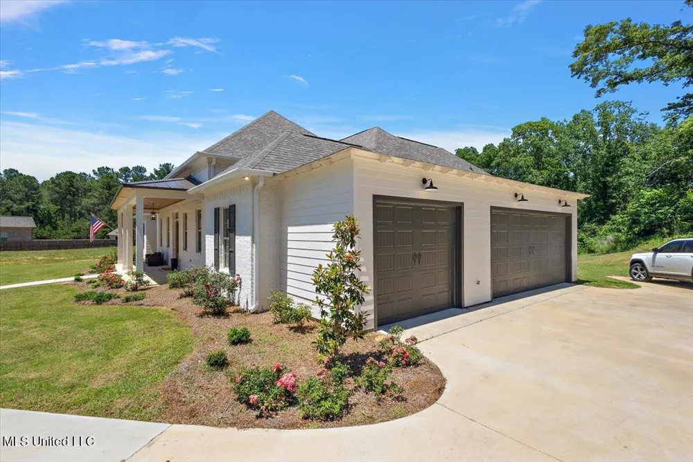 6603 Wirtz Road Flowood, MS 39232