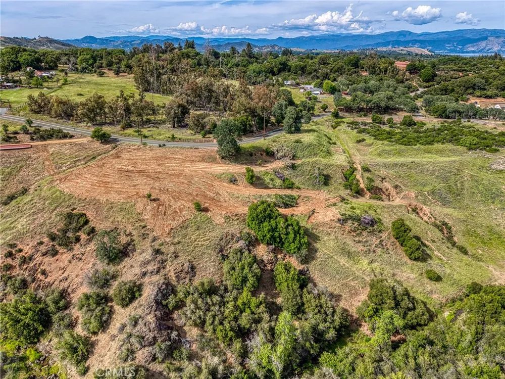 2053 Martin Lakeport, CA 95453