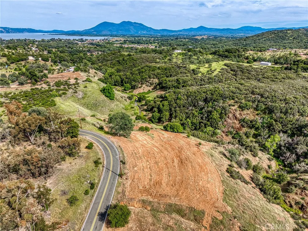 2053 Martin Lakeport, CA 95453
