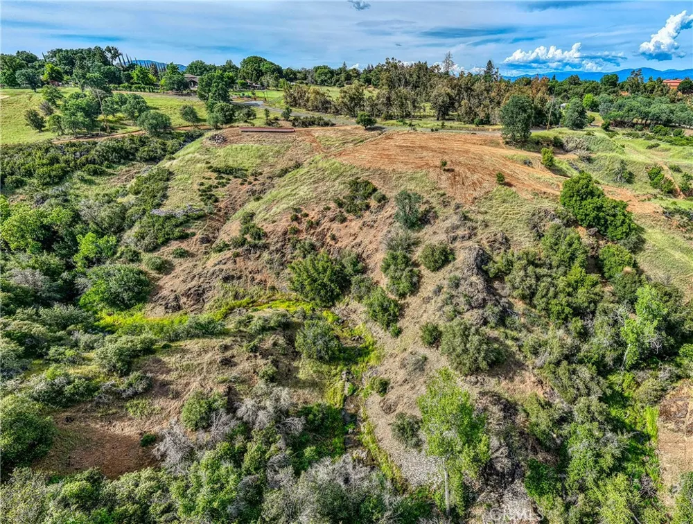 2053 Martin Lakeport, CA 95453