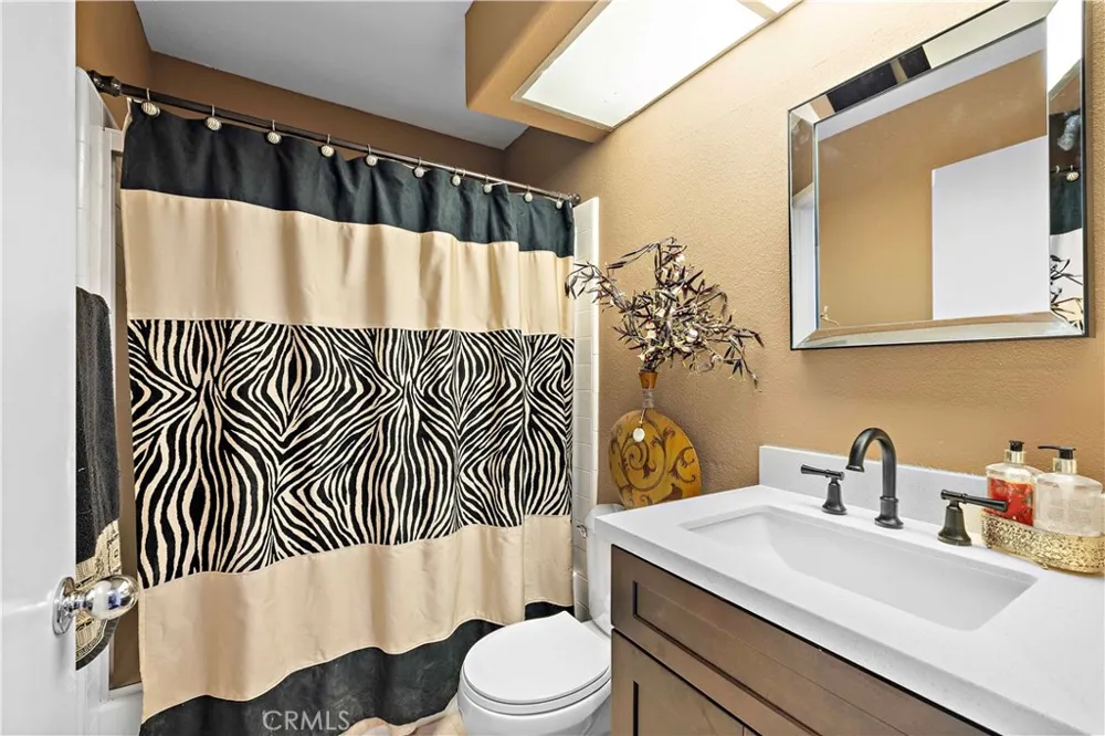 21914 Montagu Mission Viejo, CA 92692