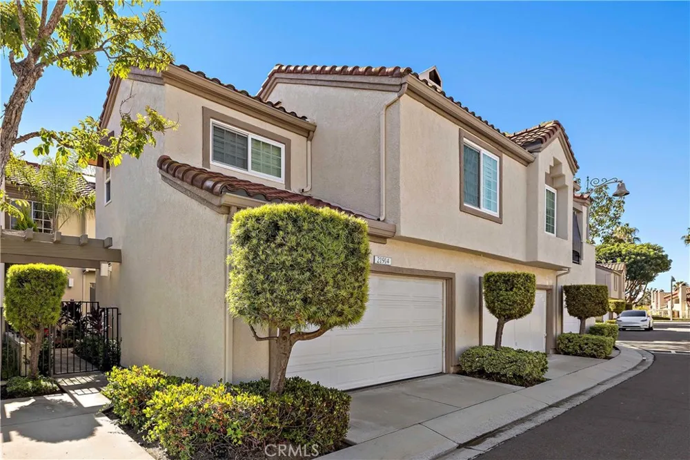 21914 Montagu Mission Viejo, CA 92692