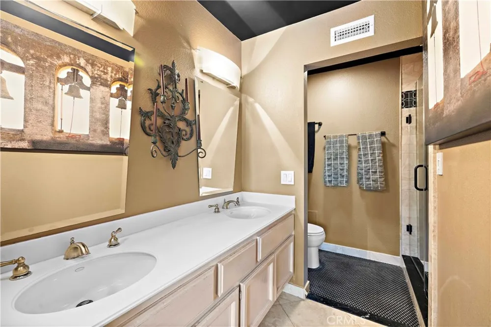 21914 Montagu Mission Viejo, CA 92692