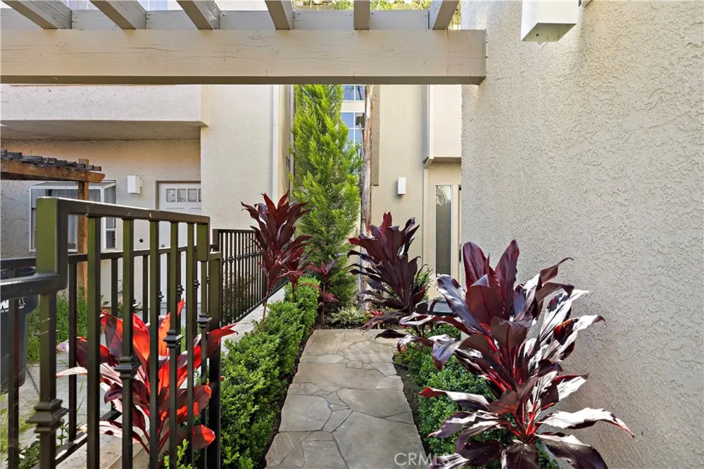 21914 Montagu Mission Viejo, CA 92692