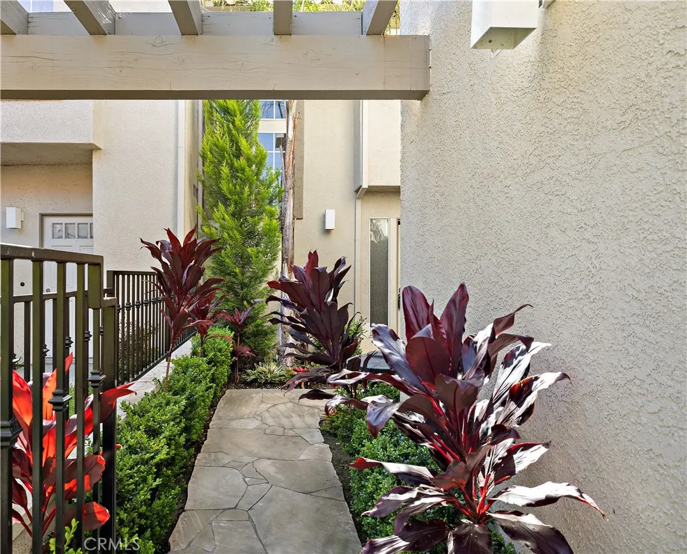 21914 Montagu Mission Viejo, CA 92692