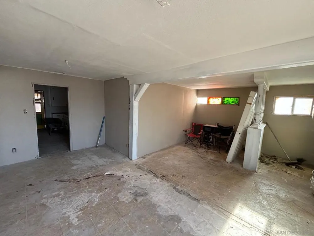 14 kincaid Calexico, CA 92231
