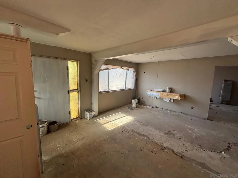 14 kincaid Calexico, CA 92231