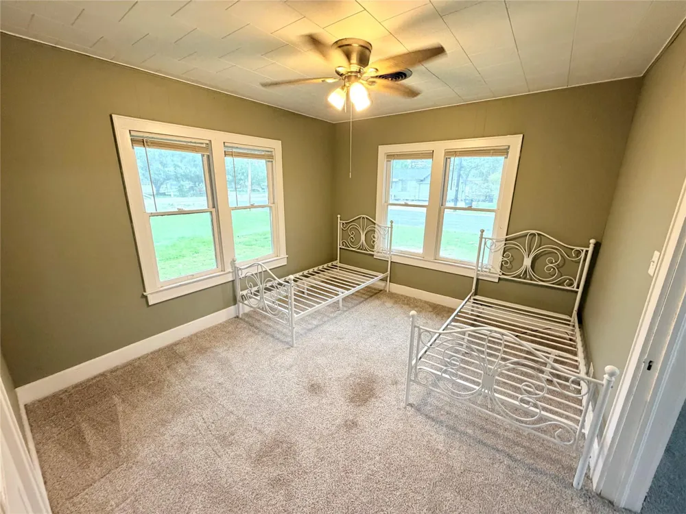 515 E Correll El Campo, TX 77437