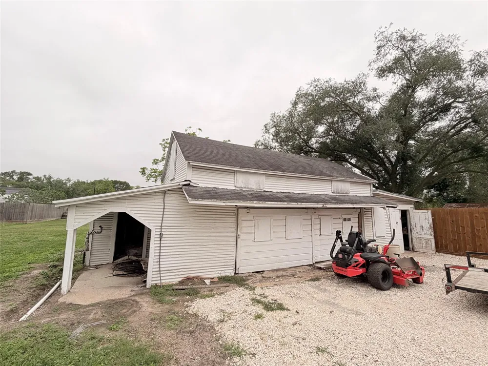 515 E Correll El Campo, TX 77437
