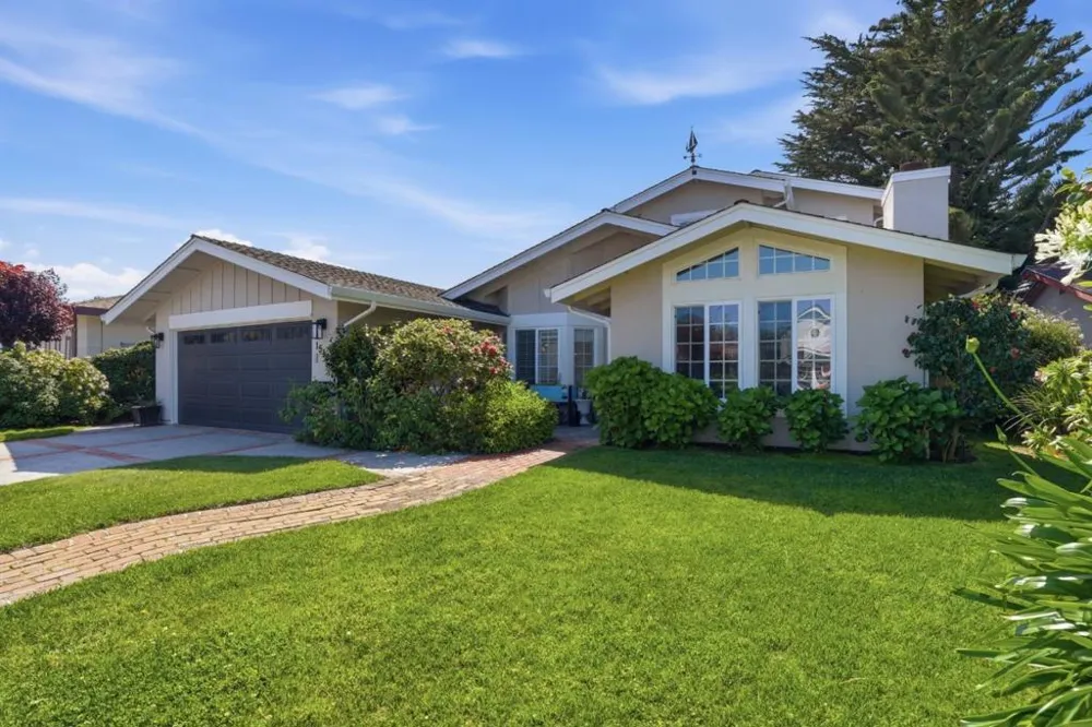 1518 Spinnaker Lane Half Moon Bay, CA 94019