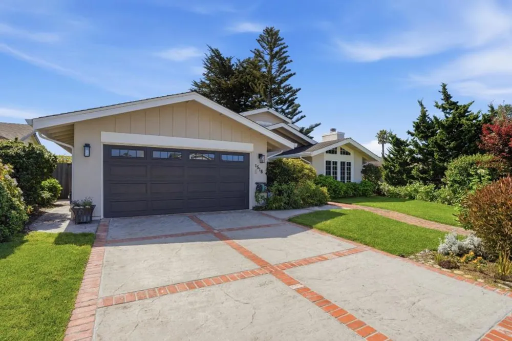 1518 Spinnaker Lane Half Moon Bay, CA 94019
