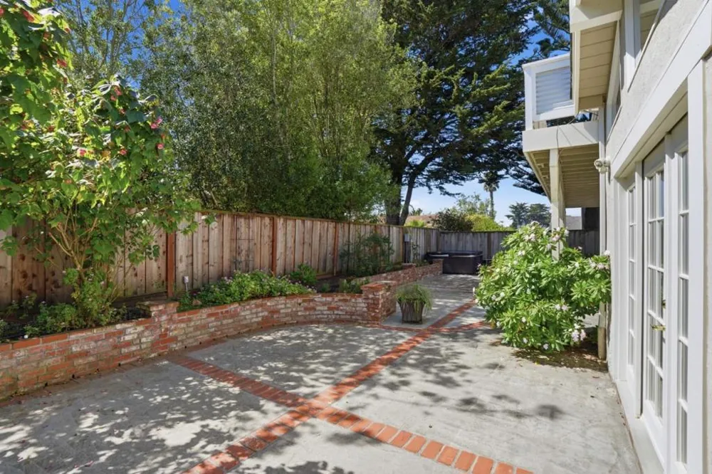 1518 Spinnaker Lane Half Moon Bay, CA 94019