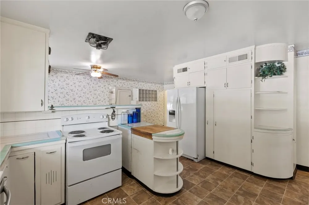 159 S Shasta Willows, CA 95988
