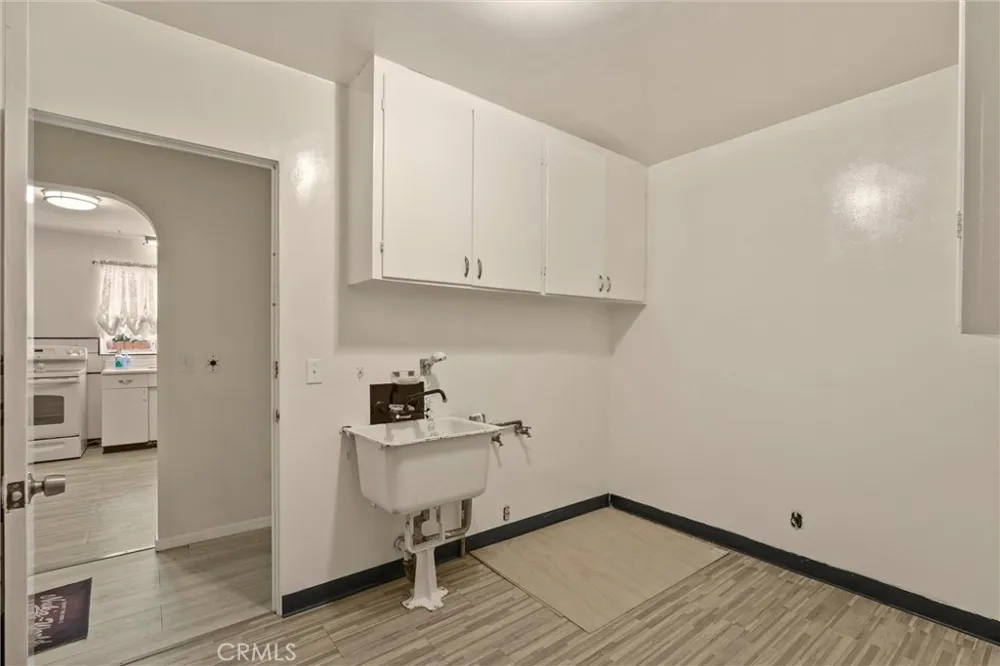 159 S Shasta Willows, CA 95988