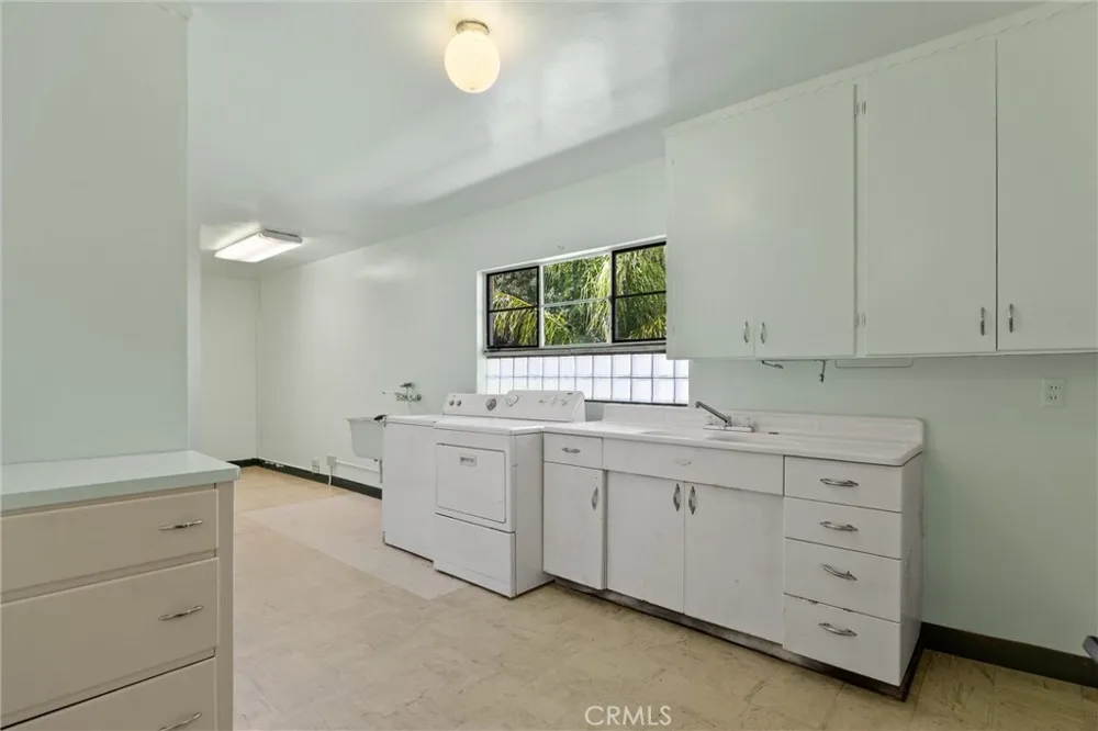 159 S Shasta Willows, CA 95988