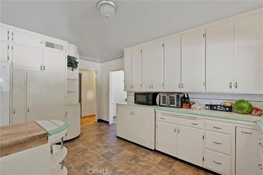 159 S Shasta Willows, CA 95988