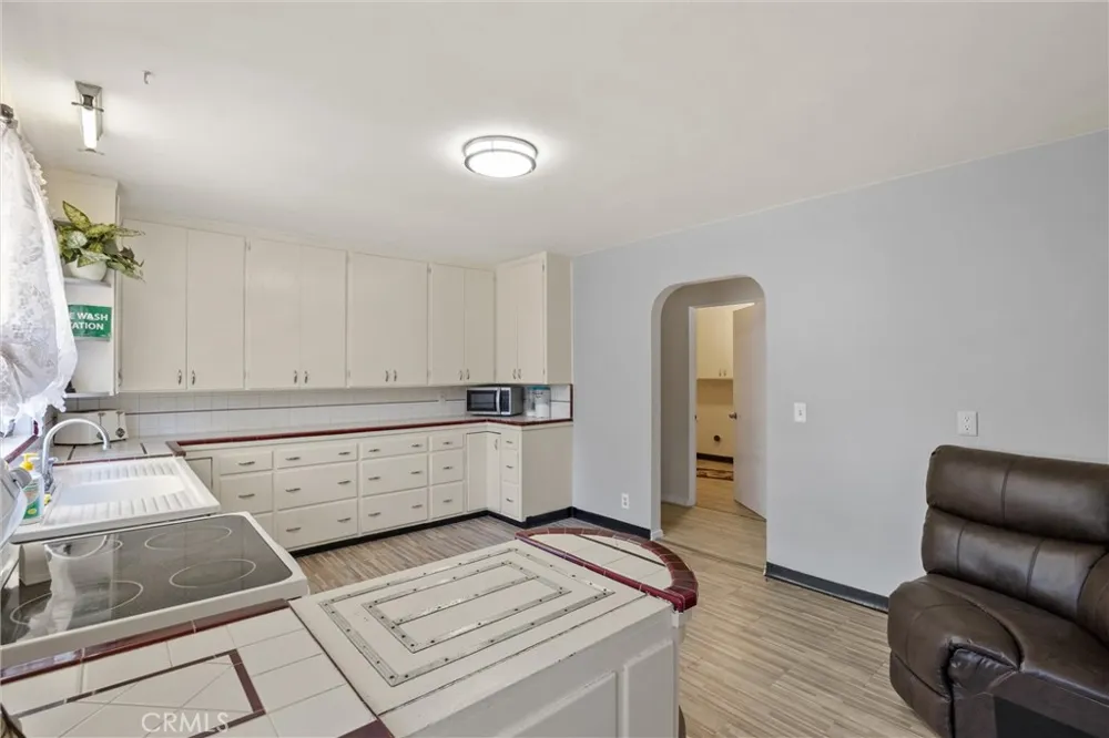 159 S Shasta Willows, CA 95988