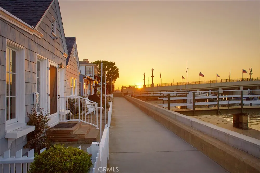 1407 Bay Front Newport Beach, CA 92662