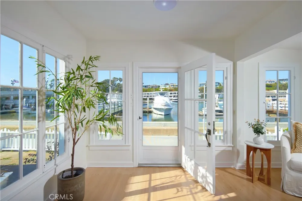 1407 Bay Front Newport Beach, CA 92662