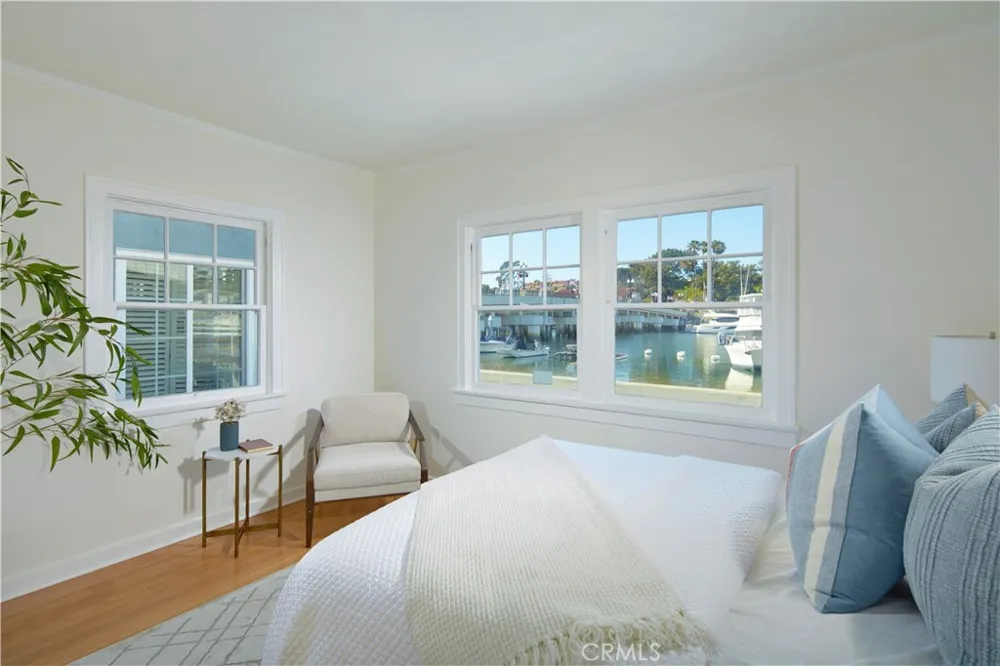 1407 Bay Front Newport Beach, CA 92662