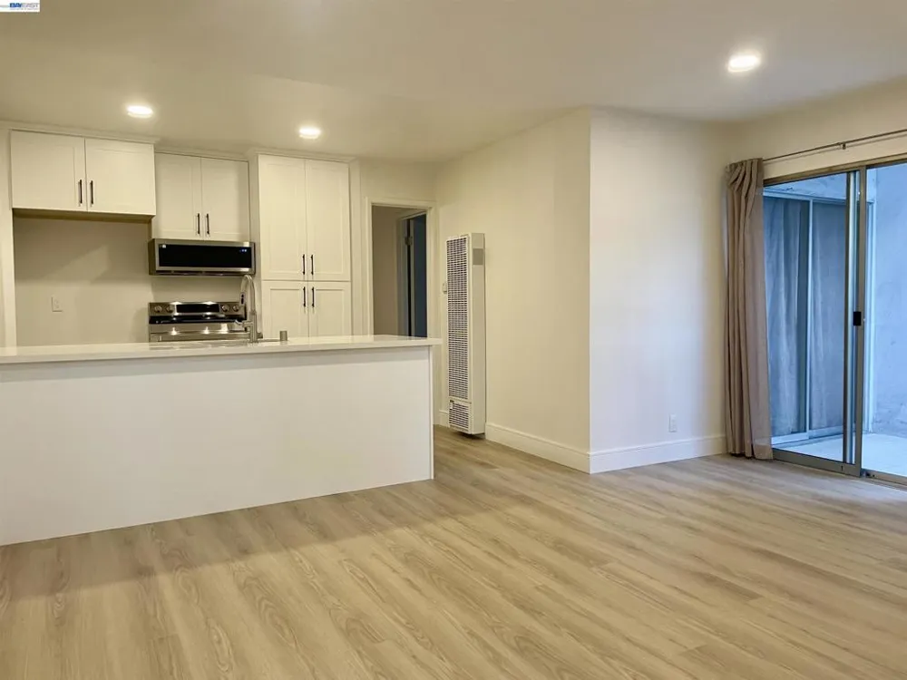 1428 MADISON ST #104 Oakland, CA 94612