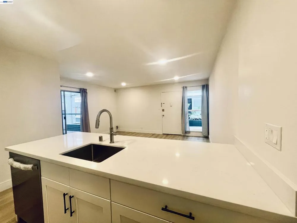 1428 MADISON ST #104 Oakland, CA 94612