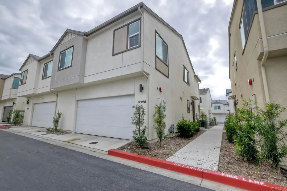 35265 Blossom Place Fallbrook, CA 92028