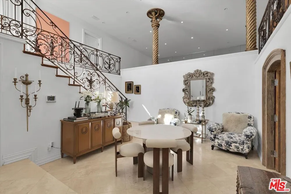 1300 Summitridge Drive Beverly Hills, CA 90210