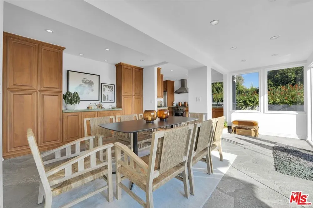 1300 Summitridge Drive Beverly Hills, CA 90210