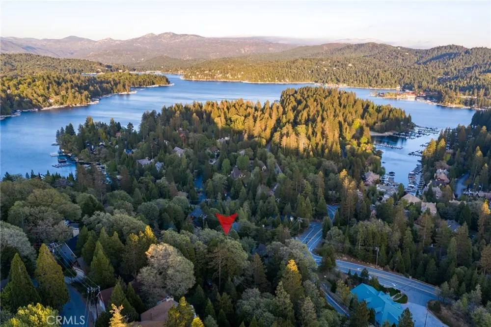 27488 North Bay Road Lake Arrowhead, CA 92352