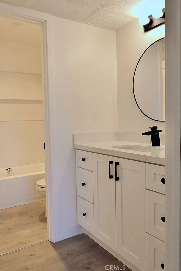 7300 Lennox #J3 Van Nuys, CA 91405