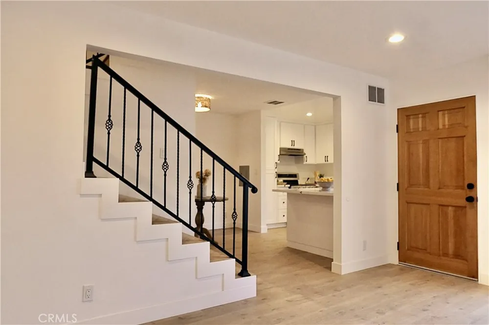 7300 Lennox #J3 Van Nuys, CA 91405