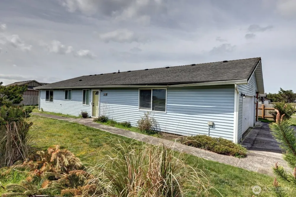 816 325th Street Ocean Park, WA 98640