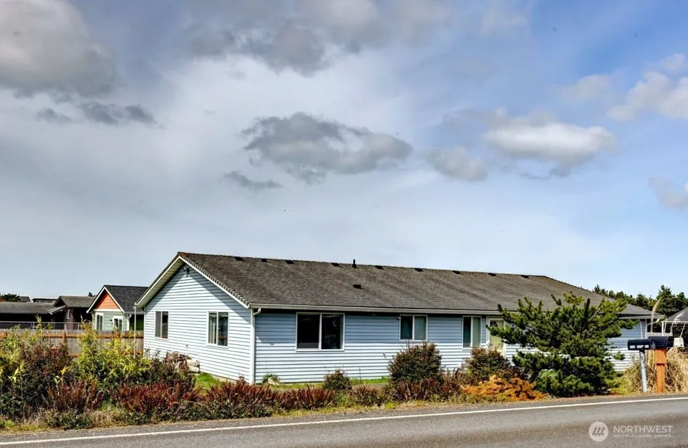 816 325th Street Ocean Park, WA 98640